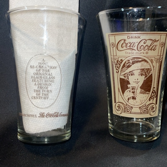 Coca Cola glasses. Sold in pairs Good condition - Picture 2 of 4